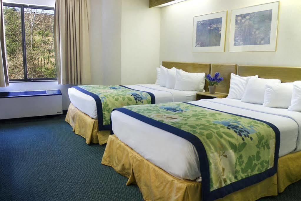 Hampton Inn & Suites-Asheville Biltmore Village, Nc Exteriör bild